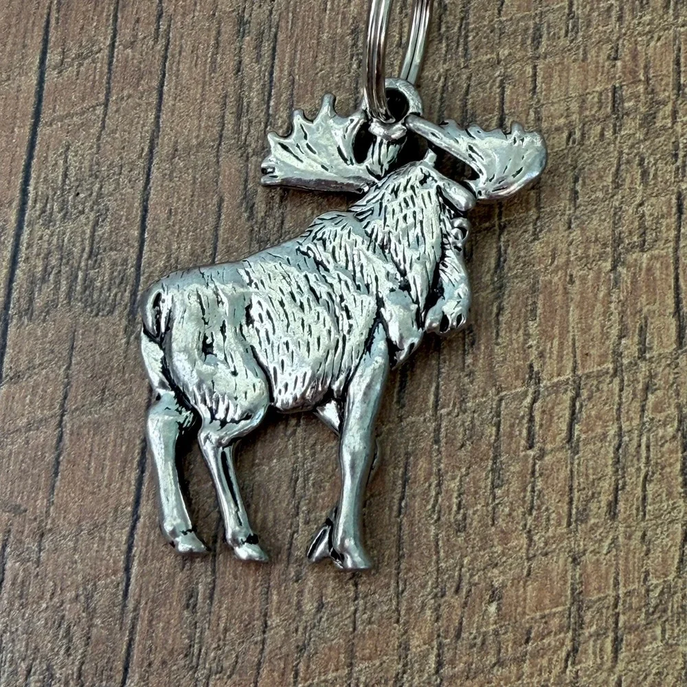 Vintage Pewter Moose Keychain Silver Tone Animal Wildlife Nature Charm Key Ring